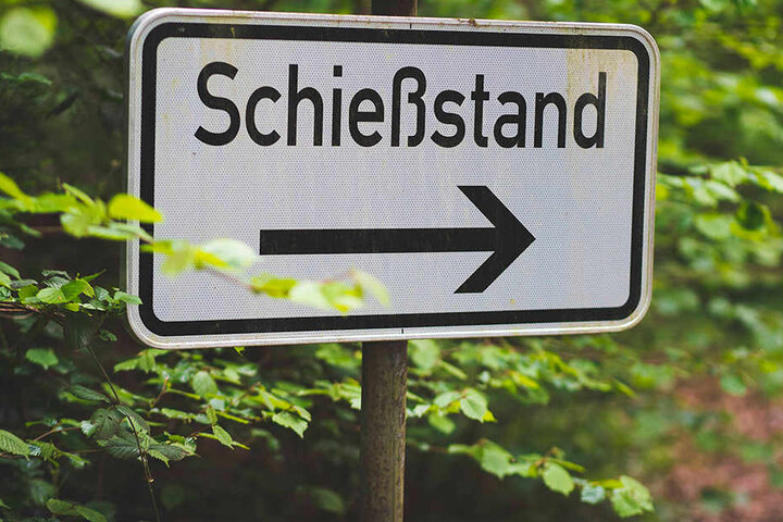 Schießen will gelernt sein, aber nur auf einem zugelassenen Schießstand.