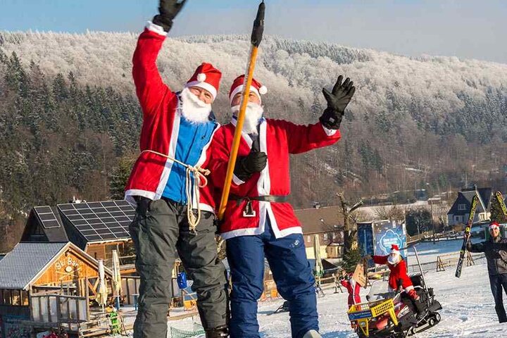 Wer an Heiligabend als Rauschebart mit rotem Mantel verkleidet nach Holzhau kommt, kann von 9.30 bis 13 Uhr umsonst fahren.