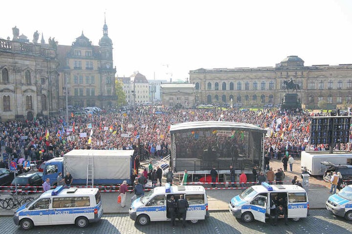 So sieht es am Theaterplatz aus.