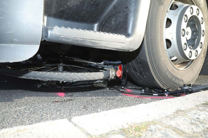 Das Fahrrad wurde komplett zerstört.
