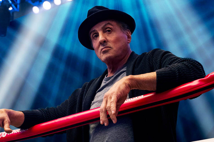 Sylvester Stallone wird in "Creed II" von Jürgen Prochnow vertont, mit dem er in "Judge Dredd" gemeinsam vor der Kamera stand.
