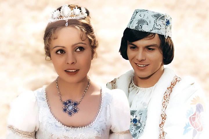 Millionen lieben den Märchenfilm "Drei Haselnüsse für Aschenbrödel". Die Winterschau auf Schloss Moritzburg ist dem Klassiker gewidmet.