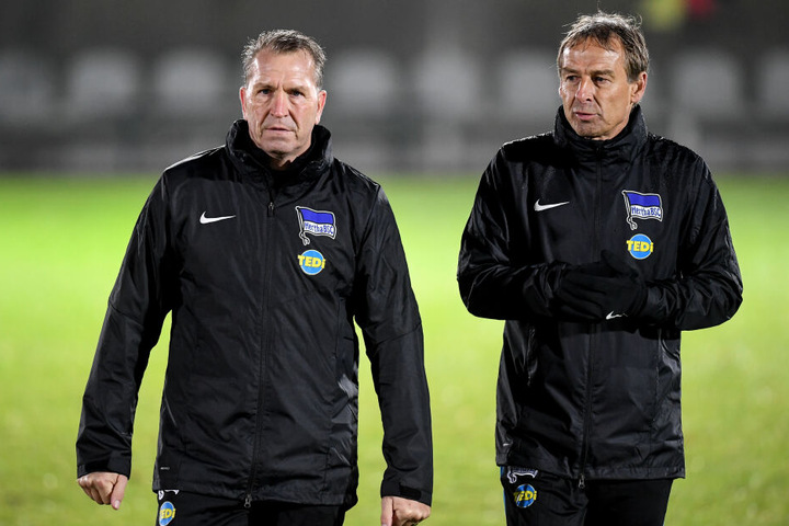 Klinsmann (r.) kündigte bereits an, an der Fitness der Berliner arbeiten zu wollen.