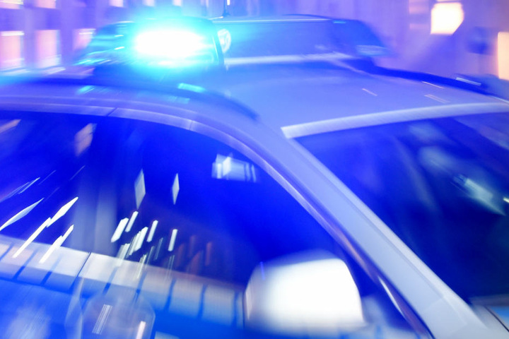 Die Ermittlungen der Polizei zum Unfallhergang dauern an (Symbolbild).
