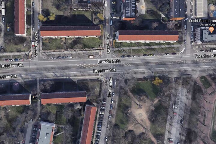 An der Einmündung Klasing-/Crusiusstraße wollte der Radler links abbiegen, wurde dabei von einem Bus erfasst.