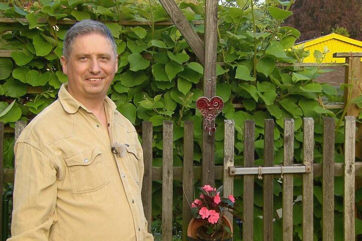 Marco wünscht sich gemeinsame Stunden mit seiner Mutter und Partnerin im Schrebergarten.