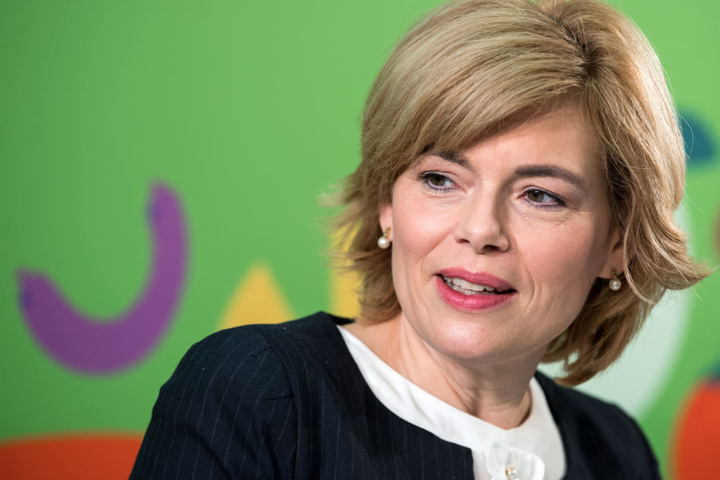 Auch die Bundeslandwirtschaftsministerin Julia Klöckner war einst Weinkönigin.