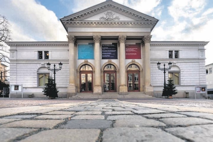 Das Vogtlandtheater in Plauen such Muskelmänner für "Den Besuch der alten Dame".
