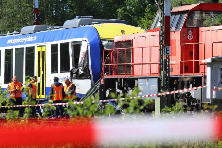 Bei einem schrecklichen Zugunfall in Aichach in Bayern gab es Tote und Verletzte. (Archivbild)