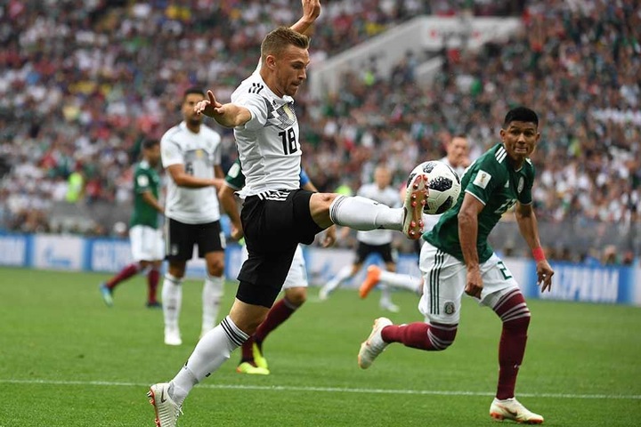 Joshua Kimmich tat den Mexikanern den Gefallen, das zu tun, was sie von ihm erwarteten und öffneten ihnen damit viele Räume.