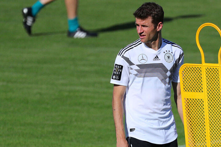 Vorher möchte Thomas Müller (rechts) mit der Nationalelf bei der WM 2018 in Russland brillieren.