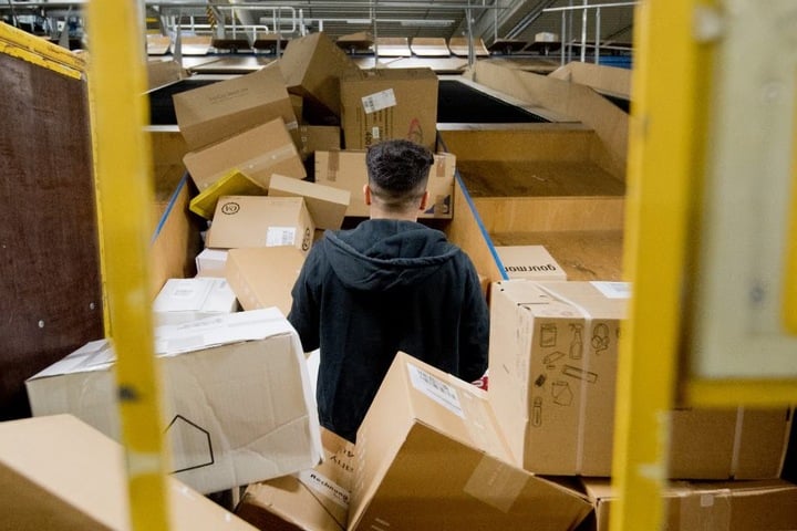 500.000 Pakete erreichten das Post-Zentrum an nur einem Tag.