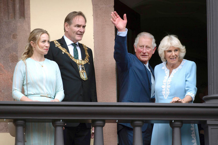 Jung, hier zusammen mit seiner Frau Ayleena sowie dem britischen Thronfolger Prinz Charles und seiner Ehefrau Camilla, soll zudem die Präsidentschaft des deutschen Städterats übernehmen.