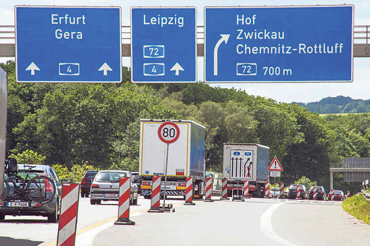 Auch im Raum Chemnitz brauchen Autofahrer starke Nerven. Hier die Baustelle
am Kreuz A4/A72.