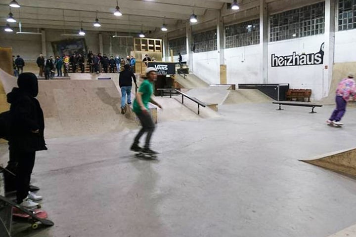 Das Heizhaus in Grünau ist immer gut besucht, hier finden auch mehrmals im Jahr Skate-Wettbewerbe statt.