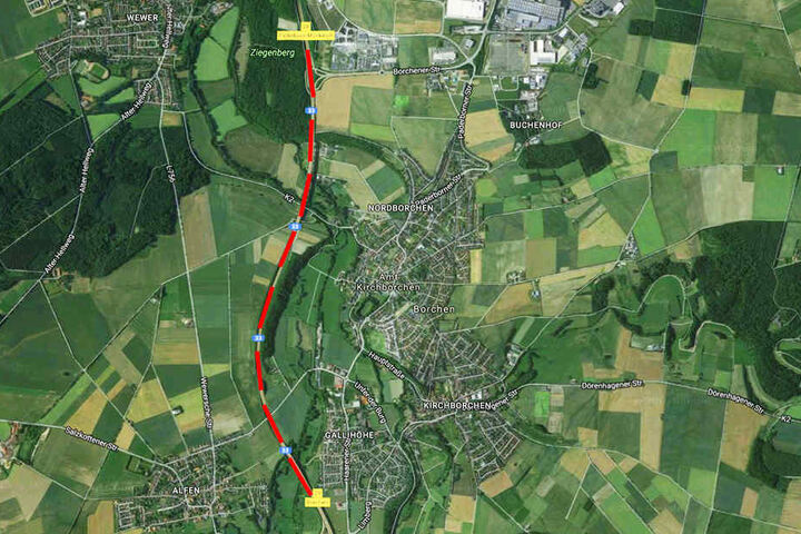 Zwischen der Abfahrt Borchen und Paderborn-Mönkeloh in Richtung Osnabrück kam es in der Nacht zu einem schweren Autounfall.