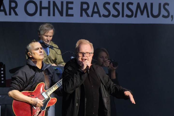 Herbert Grönemeyer tritt beim Konzert "Kosmos Chemnitz - Wir bleiben mehr" auf.