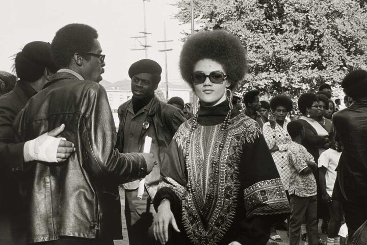 Die neue Fotoausstellung im Museum Ludwig "Black Power - Flower Power".