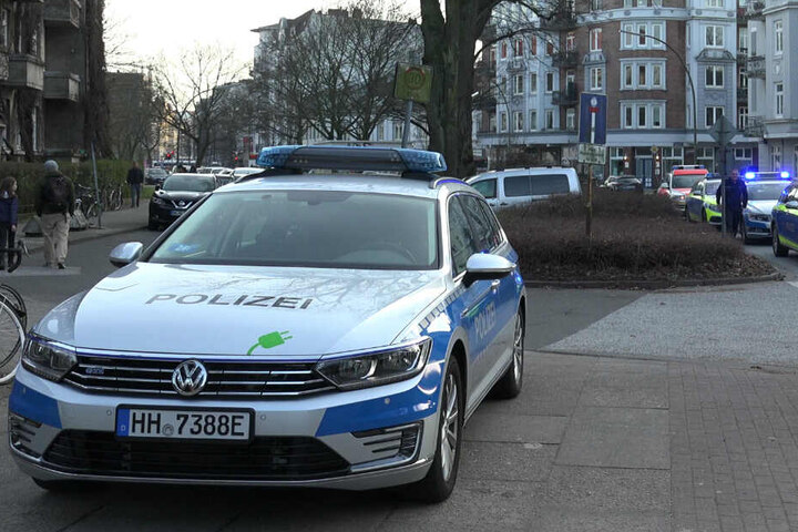 Die Polizei rückte bei dem Einsatz aus.