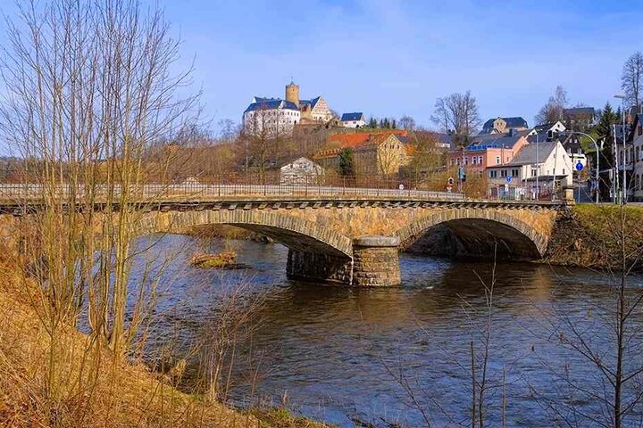 Scharfenstein im Erzgebirge: Jede sächsische Kommune jenseits von Dresden, Leipzig und Chemnitz soll von der Finanzspritze profitieren.