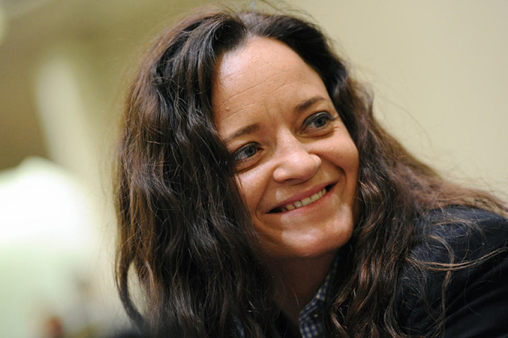 Beate Zschäpe (41): Die "süße Nazimaus" geht in diesem Fall als Satire
durch.