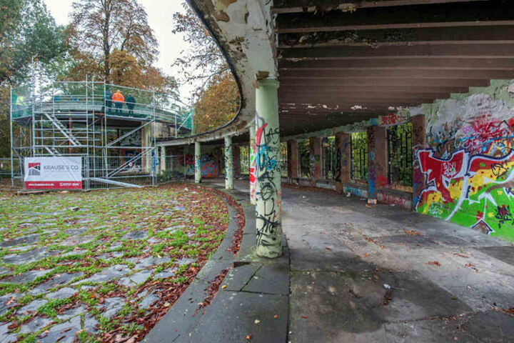 Nach langem Streit wird der Pavillon am Schloßteich endlich saniert.