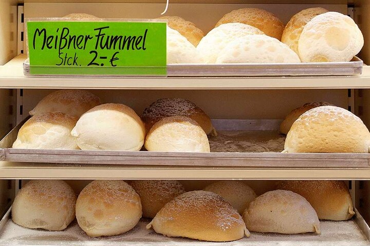 Alleinhersteller der legendären Meißner Fummel (Preis: 3 Euro) ist die Konditorei Zieger.