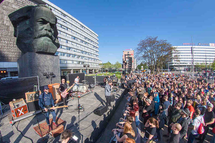 Rockten am "Kopp": Die Punkrockband Turbostaat aus Flensburg.