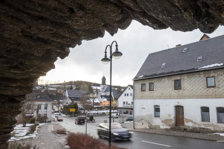 In Grünhain-Beierfeld geht die Angst vor dem mutmaßlichen Kinderschänder um.