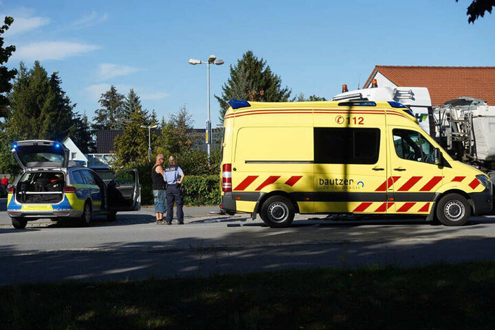 Polizisten und Rettungskräfte waren im Einsatz.
