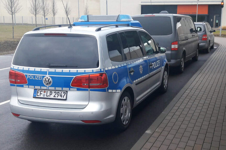 Mit einem Großaufgebot suchte die Polizei nach den Entflohenen.