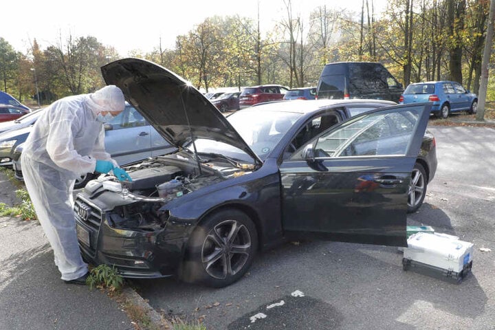 Bei drei Audis verschwanden auch die Scheinwerfer.