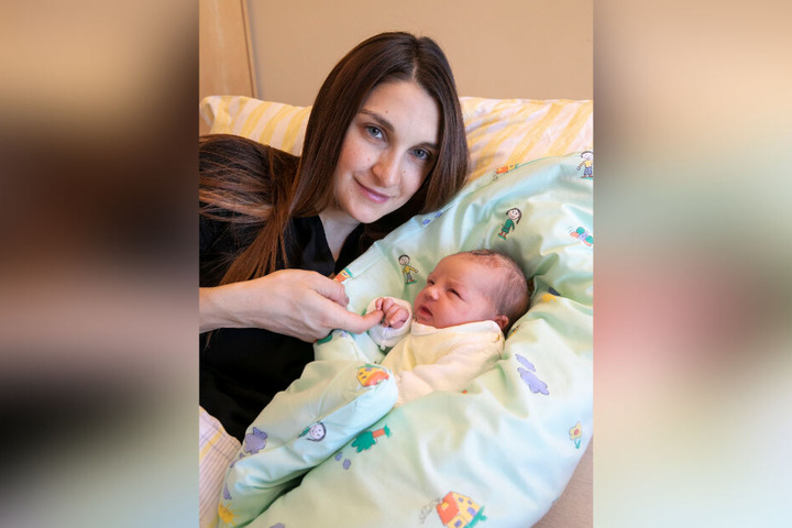 Mutter Svitlana ist 33 Jahre alt.