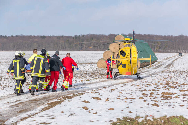 Mit einem Rettungshubschrauber musste die Frau in ein Krankenhaus gebracht werden.
