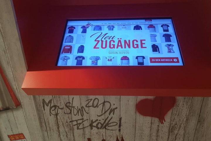 Am E-Büdchen können Fans individuelle Produkte direkt aufgeben und ordern.