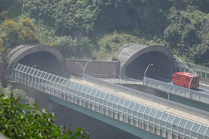 Erst im Juni musste die Feuerwehr zu einem Brand im Coschützer Tunnel ausrücken.