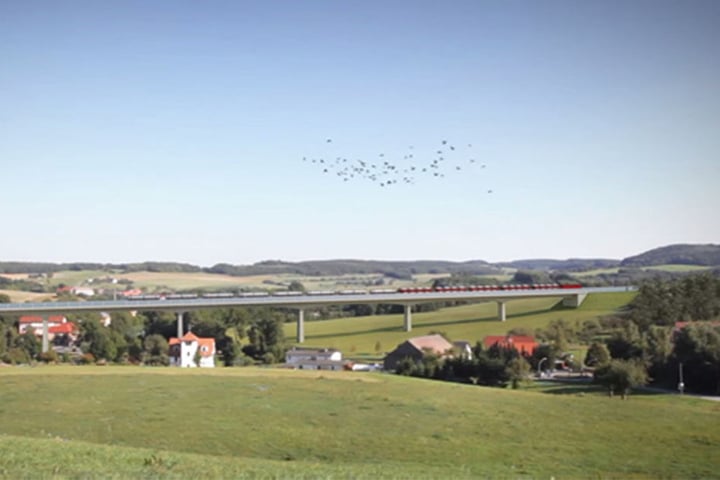 Die neue Zugstrecke Dresden - Prag soll durchs
Osterzgebirge führen. Hier die Trasse über das Bahratal.