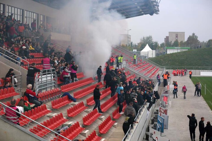 Im Stadion wurde eine Brandübung durchgeführt.