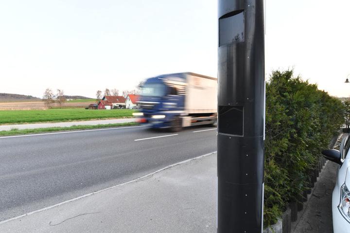 Die Behörden haben nichts gegen den Kanalrohr-Blitzer.