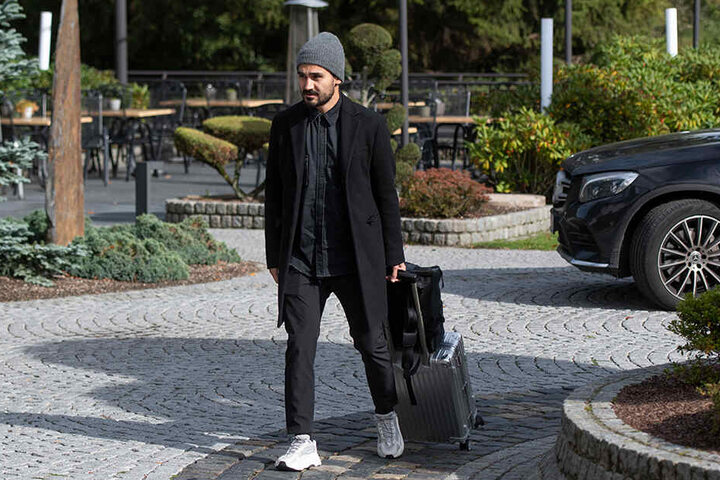 Ilkay Gündogan ist zwar angereist in Dortmund, doch er plagt sich mit muskulären Problemen herum.