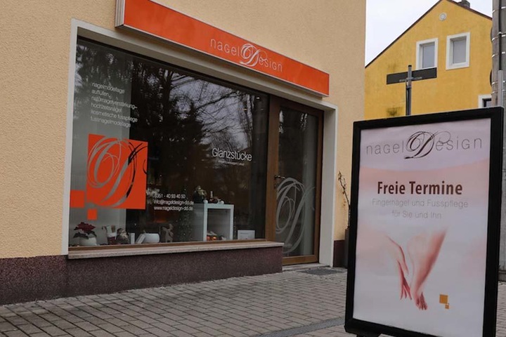 Dieses Nagelstudio auf der Meußlitzer Straße hatte der Täter im Visier.