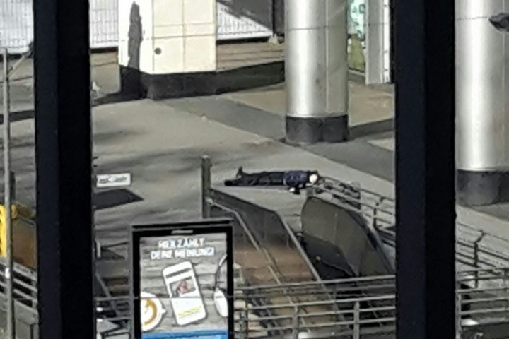 Bei der realistischen Anti-Terror-Übung mussten die Polizisten auch schwere Verletzungen simulieren.