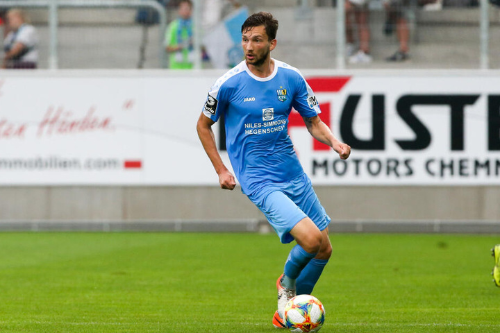 CFC-Mittelfeldspieler Matti Langer hatte sich die Schulter ausgekugelt und fällt ebenfalls beim Auswärtsspiel gegen Zweitliga-Absteiger FC Ingolstadt aus.