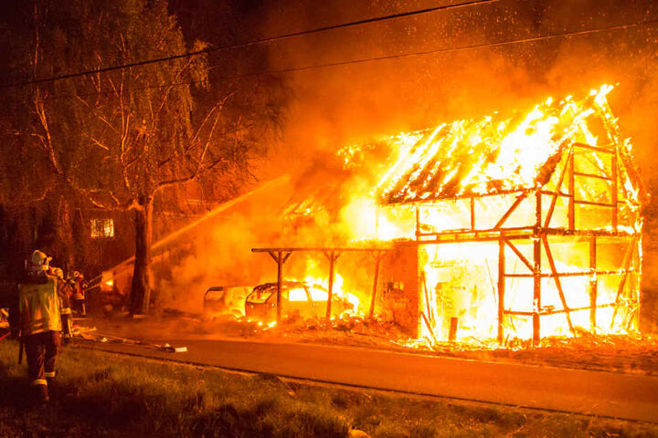 Knapp 80 Kameraden der Feuerwehr waren im Einsatz.