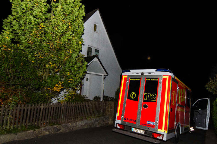 Auch ein Notarzt war vor Ort und untersuchte den Mann.
