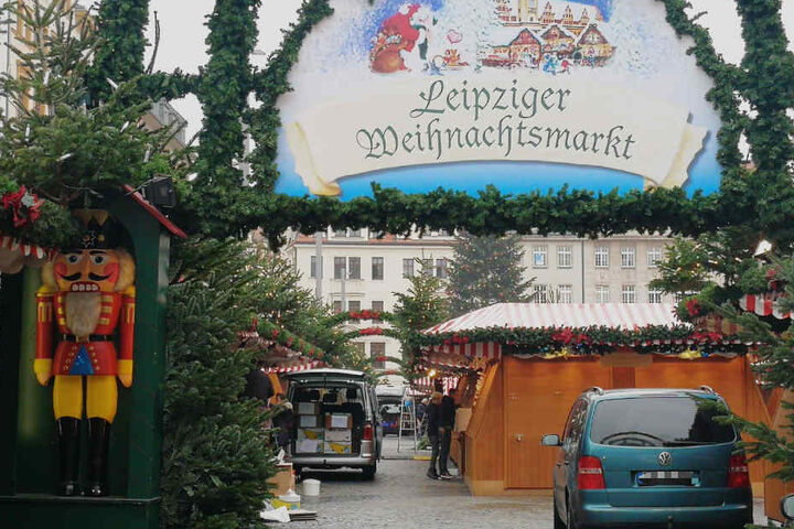 "2017 brachten weit über 2000 Reisebusse und Sonderzüge Besucher zu unserem Markt, die Hotels meldeten kaum noch freie Kapazitäten", so Martamtleiter Dr. Walter Ebert. Speziell an den Wochenenden empfiehlt er den Besuchern, das Auto möglichst zu Hause ste