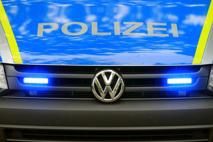 Hinweise nimmt die Polizei entgegen. (Symbolbild)