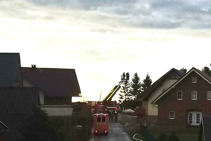 In Küllstedt rückte die Feuerwehr mit 30 Mann aus.