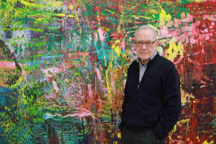 Der Künstler Gerhard Richter in seinem Atelier in Köln. Der Maler ist der weltweit wichtigste Gegenwartskünstler, er stammt aus Dresden. Auch die Kunstsammlungen zeigen bald seine Gemälde.