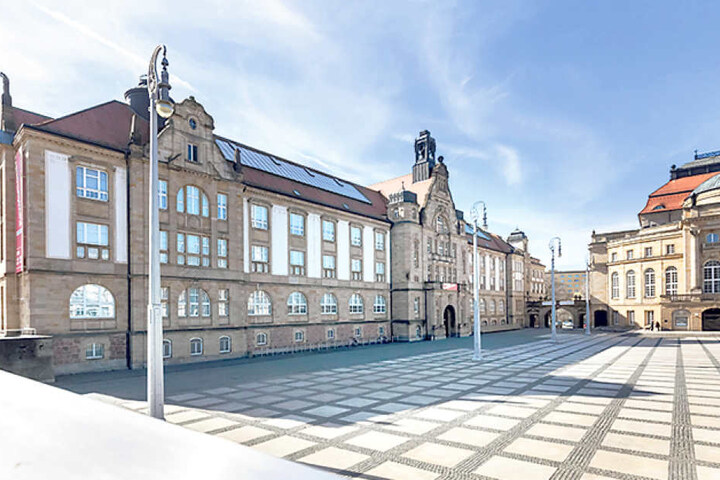 Die Kunstsammlungen Chemnitz wollen nun eine Dauerausfuhrgenehmigung
beantragen.
